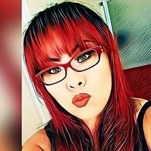 Meet your Posher, Dee